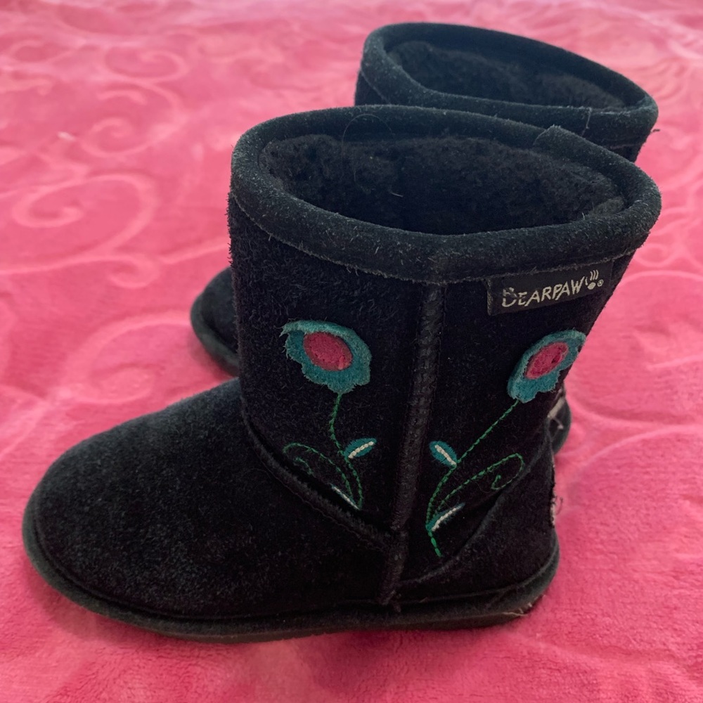 Bearpaw black buttercup girls boots